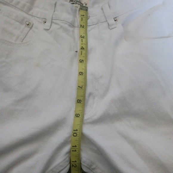 MEMBER'S Property Frayed White Jeans size 32 - Picture 6 of 6